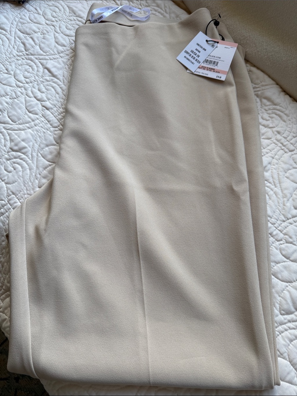 Anne Klein Beige Cropped Pants